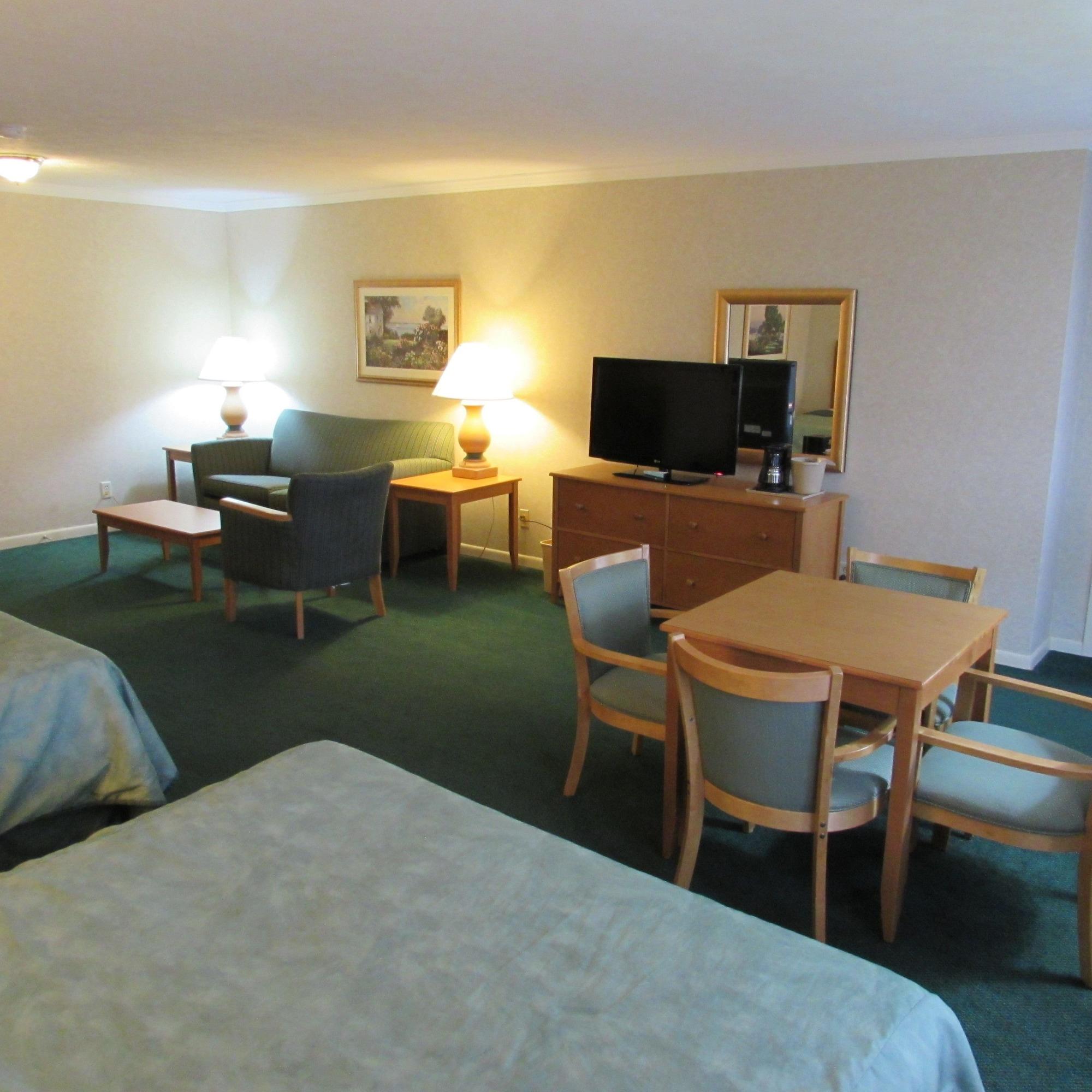 Magnuson Grand Pioneer Inn And Suites Escanaba Ngoại thất bức ảnh