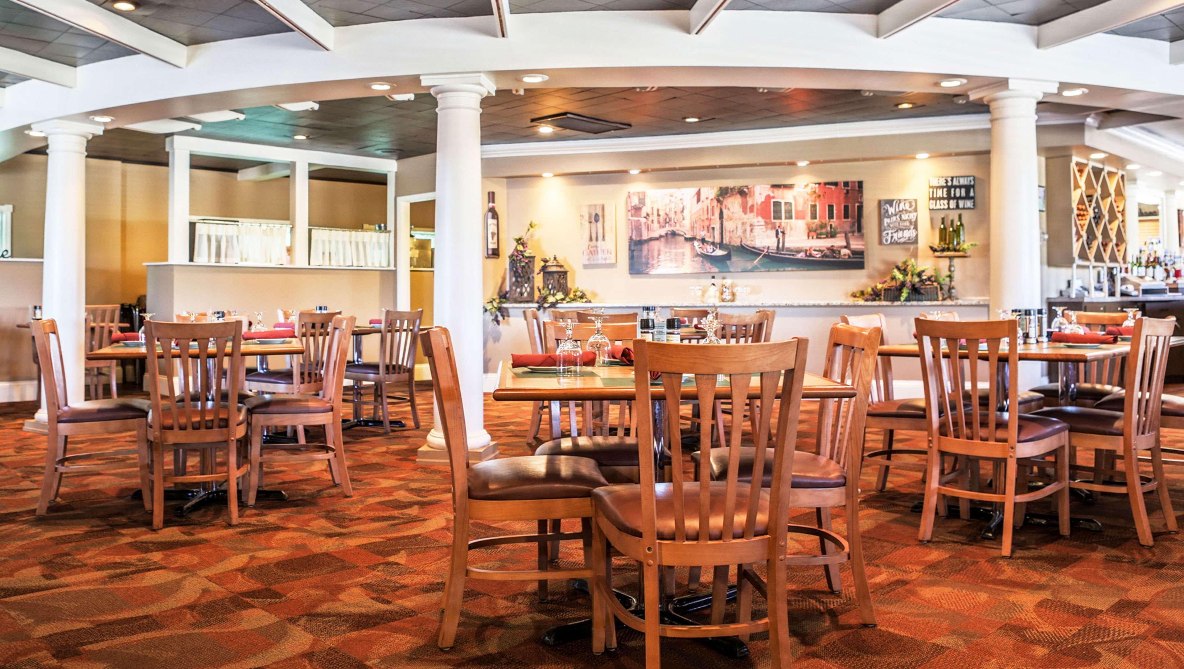 Magnuson Grand Pioneer Inn And Suites Escanaba Ngoại thất bức ảnh