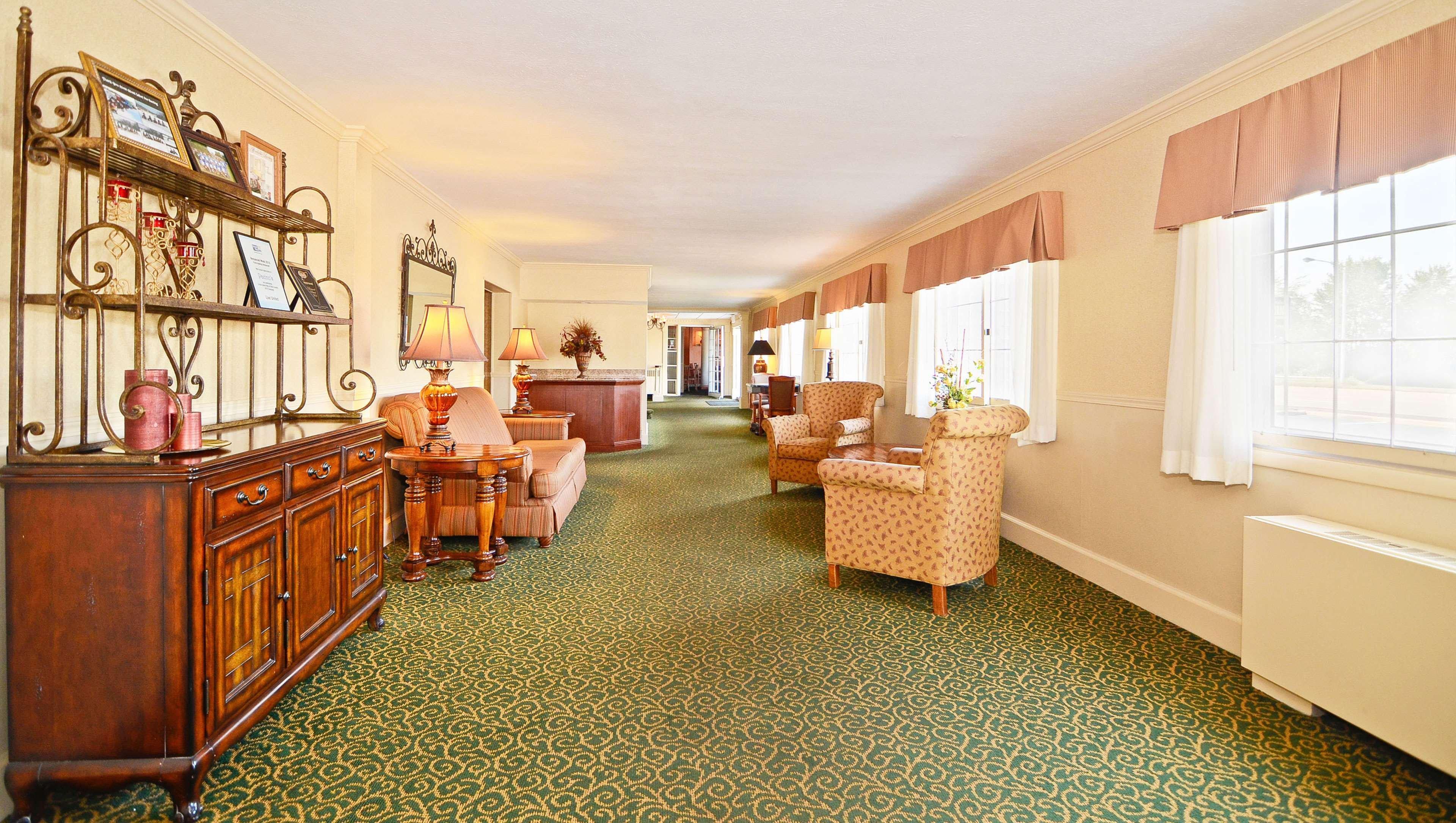 Magnuson Grand Pioneer Inn And Suites Escanaba Ngoại thất bức ảnh
