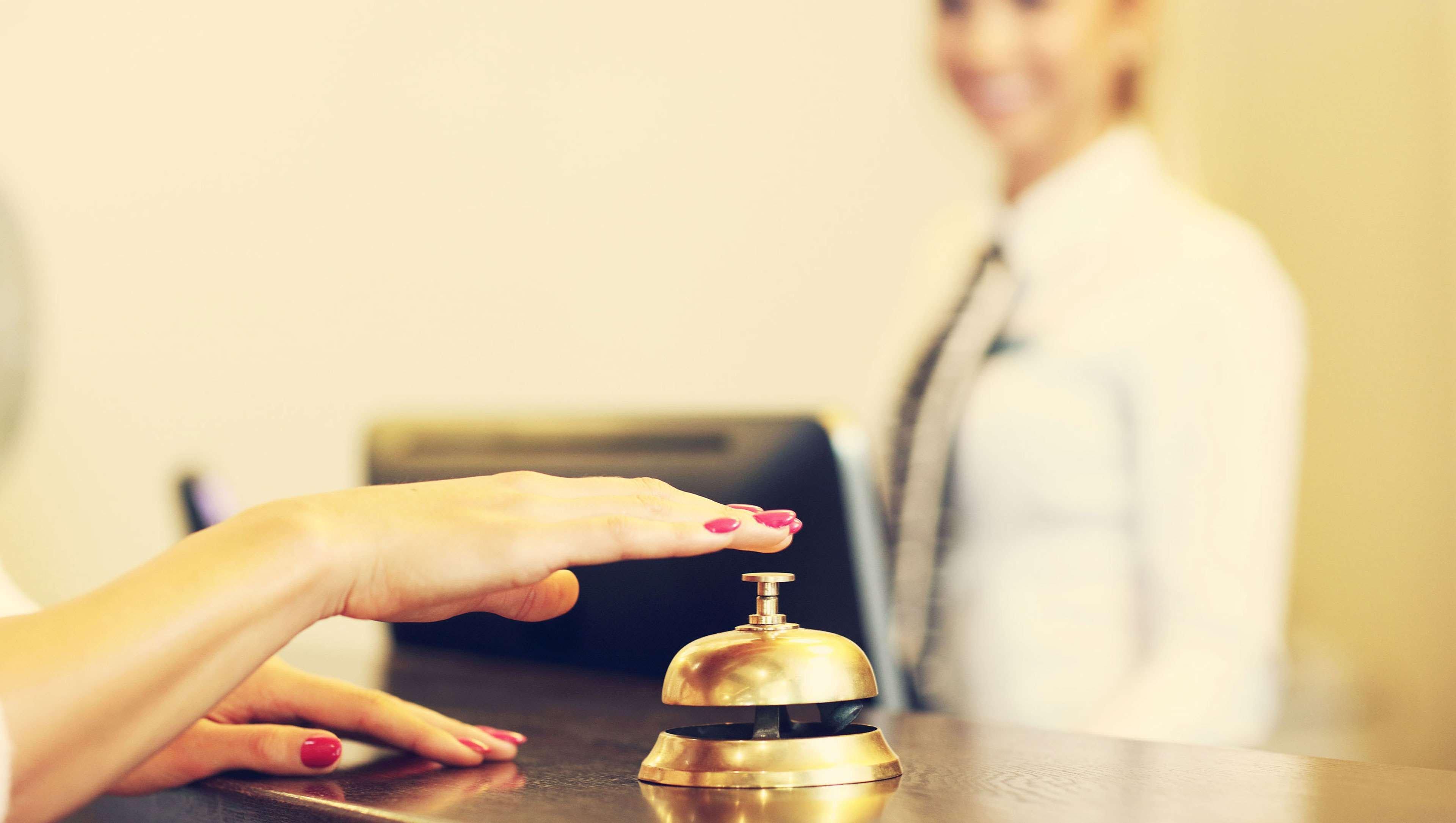Magnuson Grand Pioneer Inn And Suites Escanaba Ngoại thất bức ảnh