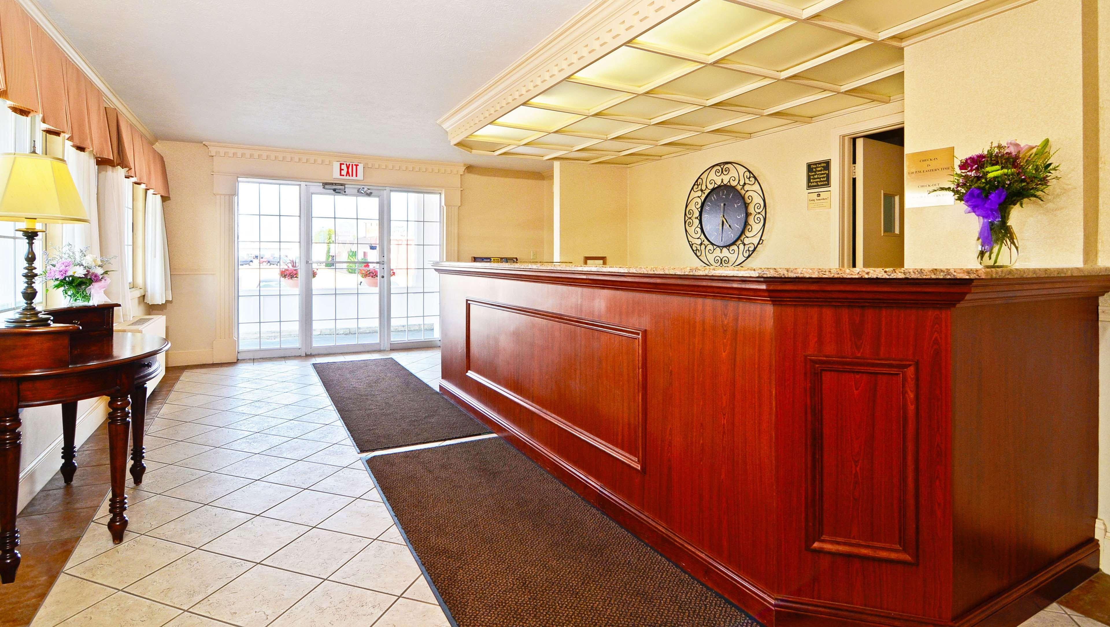 Magnuson Grand Pioneer Inn And Suites Escanaba Ngoại thất bức ảnh