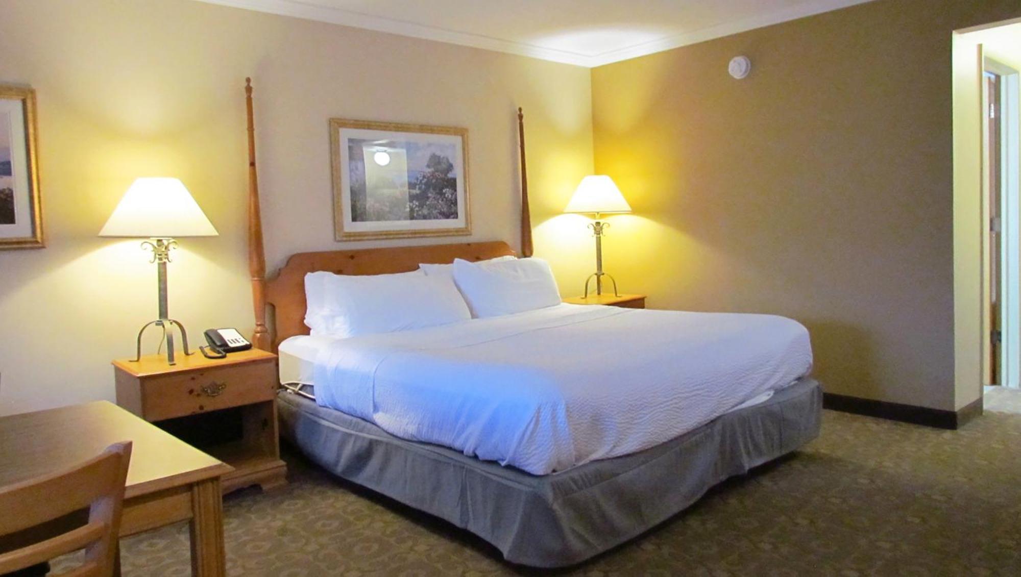 Magnuson Grand Pioneer Inn And Suites Escanaba Ngoại thất bức ảnh