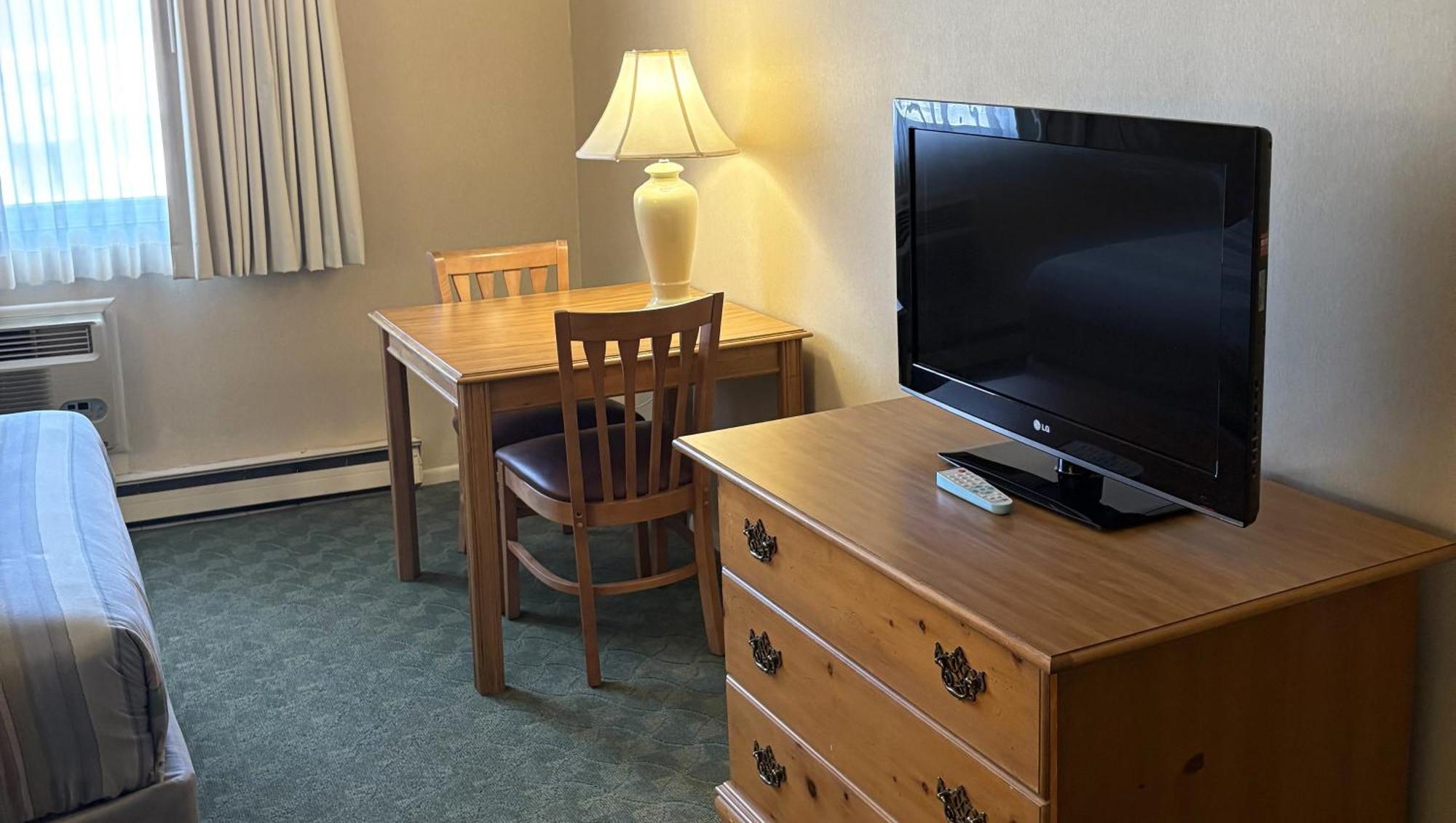 Magnuson Grand Pioneer Inn And Suites Escanaba Ngoại thất bức ảnh