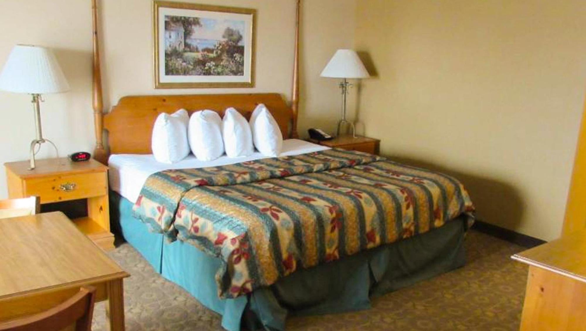Magnuson Grand Pioneer Inn And Suites Escanaba Ngoại thất bức ảnh