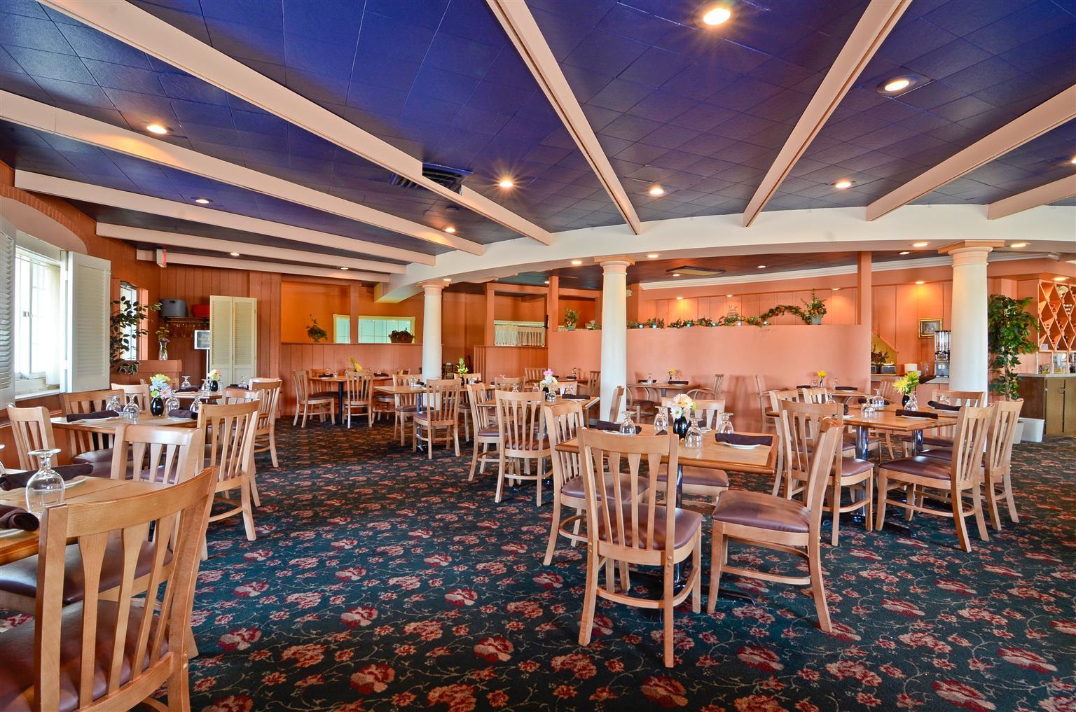 Magnuson Grand Pioneer Inn And Suites Escanaba Nhà hàng bức ảnh